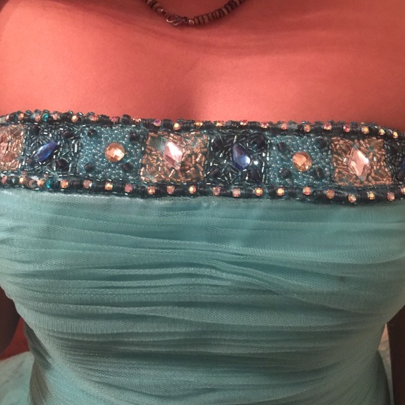 Mini Homecoming/Prom Dress - Picture 3 of 4