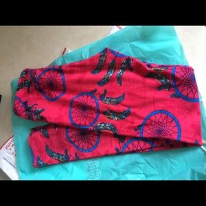 Lularoe Tween Pink Dreamcatcher Leggings