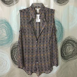 NWT H&M Sleeveless Patterned Blouse 💜