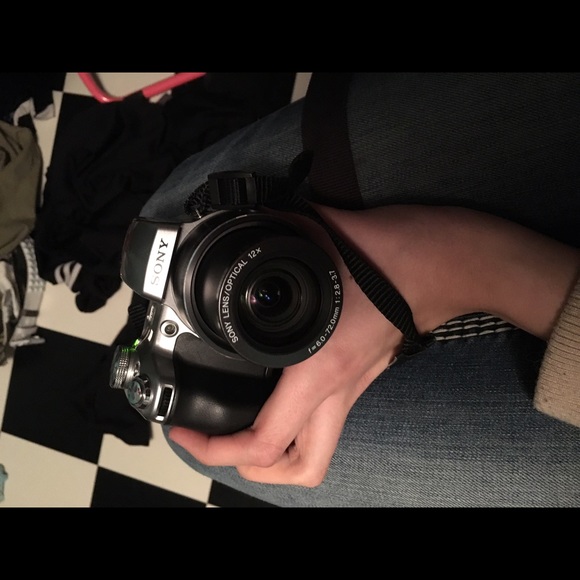 Sony camera - Picture 4 of 4