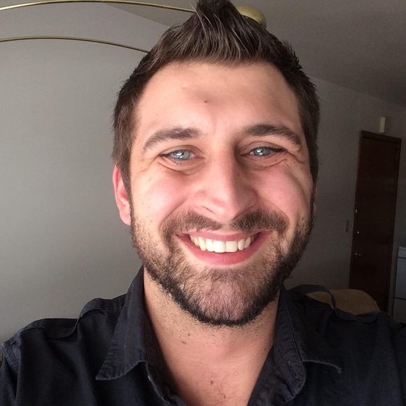 Meet your Posher, Derek