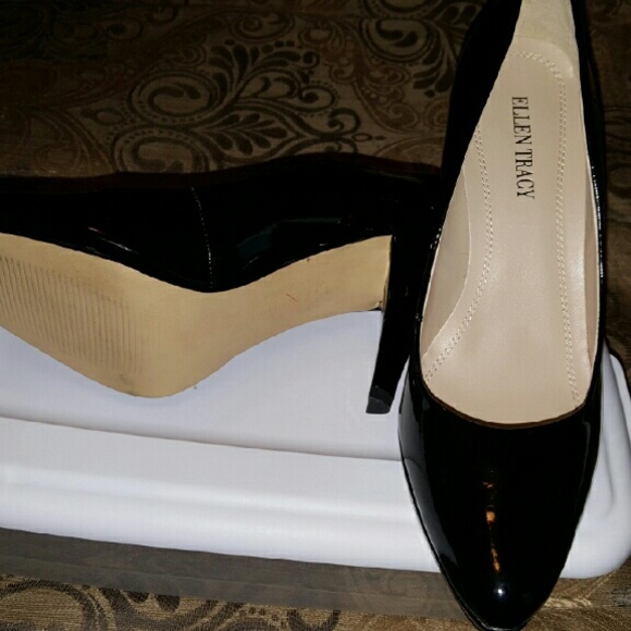 Shoes - Picture 3 of 3