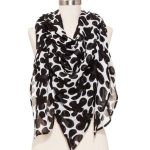 🌞SOLD🌞 NWT Marimekko Scarf 60" x 60" Black