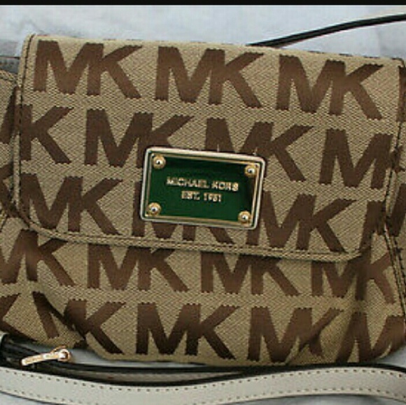 Small crossbody