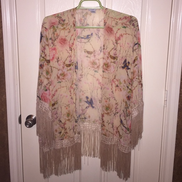 Beautiful fringe kimono