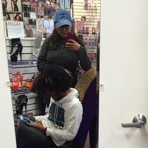 Meet your Posher, Allena