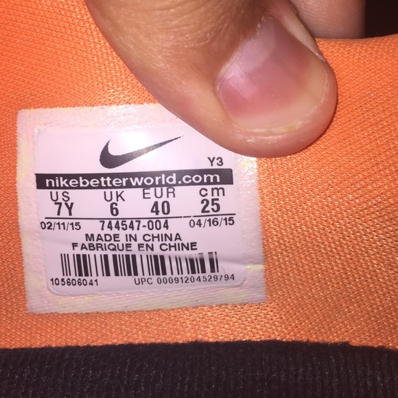 Nike LeBron 12 Low GS "Snakeskin" - Picture 3 of 3