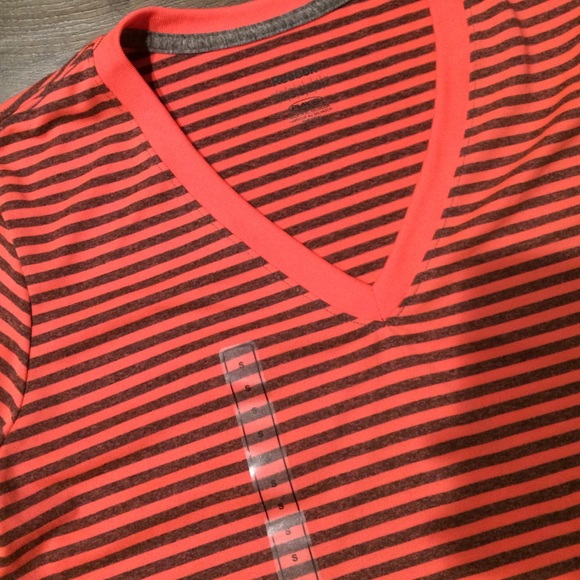 NWT Reebok tee - Picture 2 of 2
