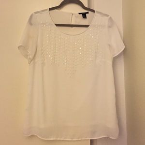 Adorable white forever 21 blouse beaded