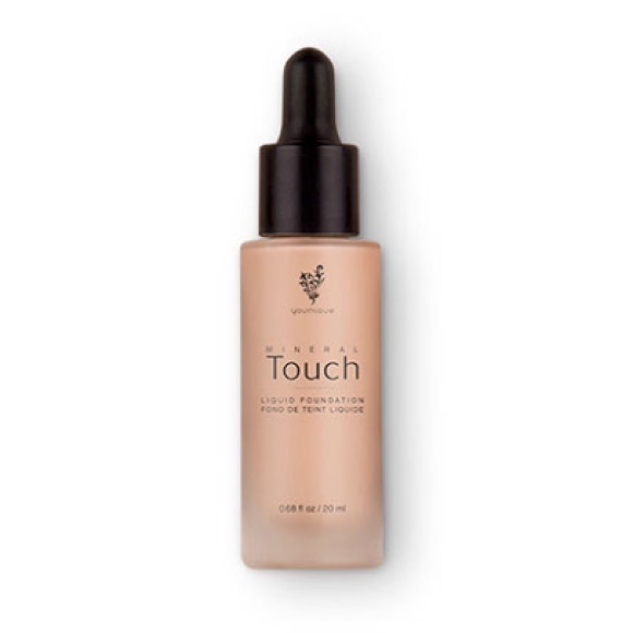 Touch Mineral Liquid Foundation