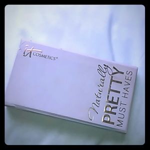 It cosmetics must haves pallete