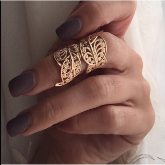 2/$15 Filigree Wrap Ring gold - Picture 3 of 4