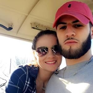 Meet your Posher, Cortney