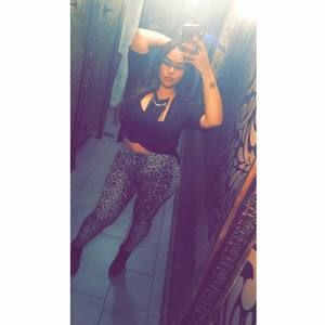 Meet your Posher, Crystal