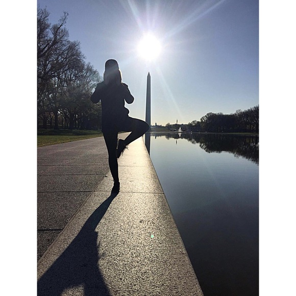 Meet your Posher, Sabrina rose - Picture 2 of 4