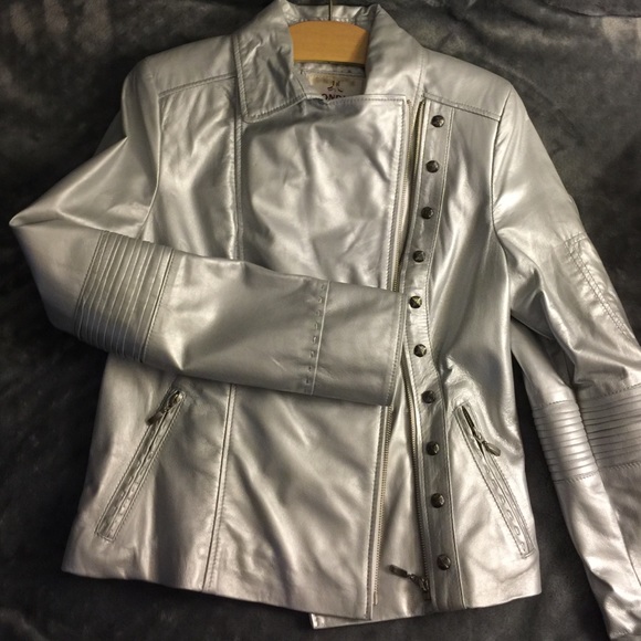 Women's leather jacket. (Bought in Europe)