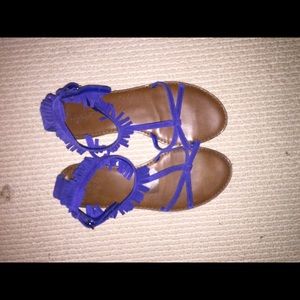 American eagle sandals with fringe