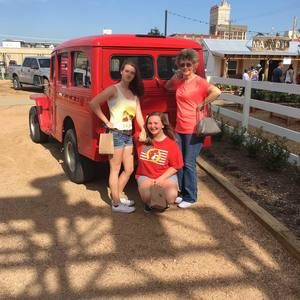 Meet your Posher, Debbie