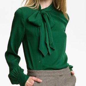 Rachel Roy silk green button blouse w/ side bow