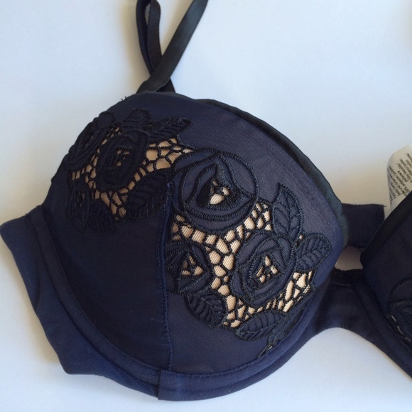 *SOLD* Calvin Klein Customized Lift Bra 36B nude - Picture 2 of 4