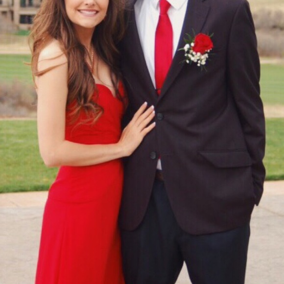 Prom Dress - Picture 2 of 4