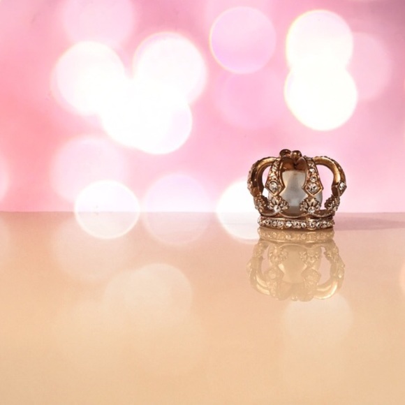 🔴Sold in bundle| Juicy couture crown charm - Picture 2 of 4