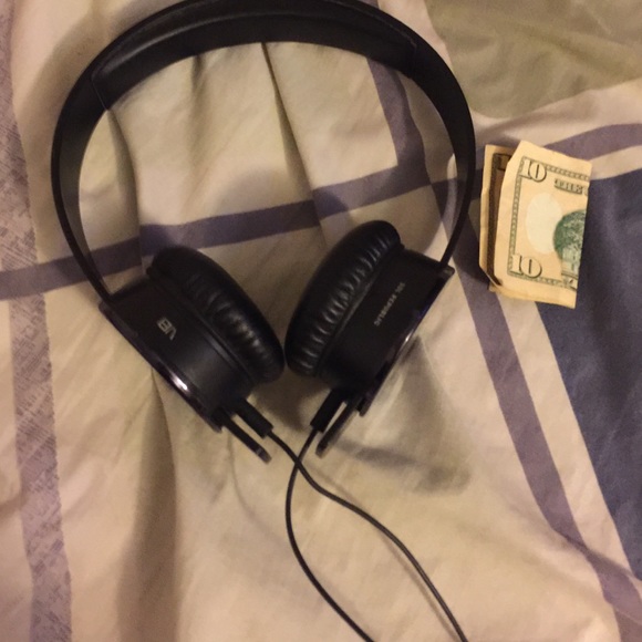 Used headphone - Picture 4 of 4