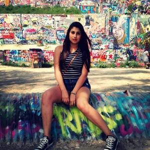 Meet your Posher, Alyssa