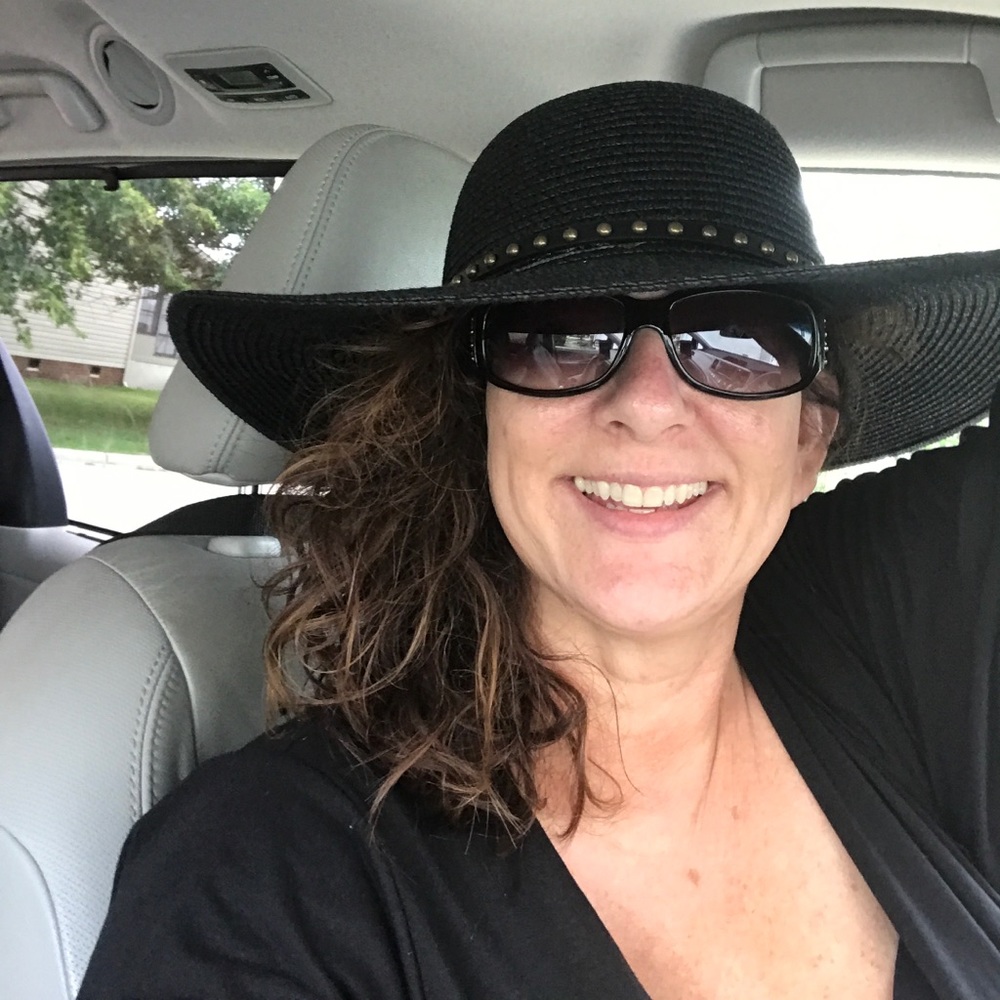 Meet your Posher, Robyn