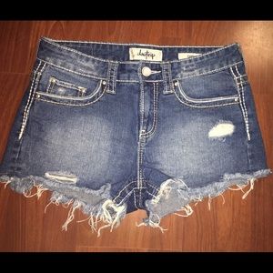 BKE Capricorn High-Waisted Shorts