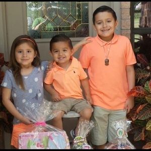 Meet your Posher, Monica