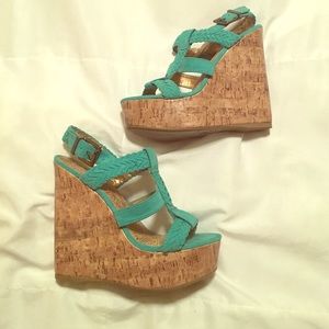 Wedge heels