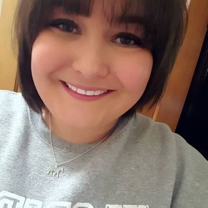 Meet your Posher, Sara paige