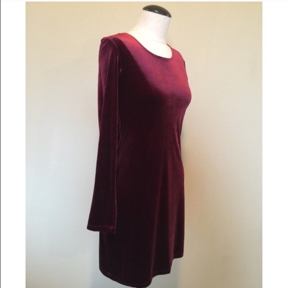 🌸Velvet (Wine)🌸Long Sleeve Dress🌸 - Picture 2 of 4