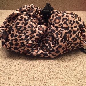 Lay-n-go cosmetic bag