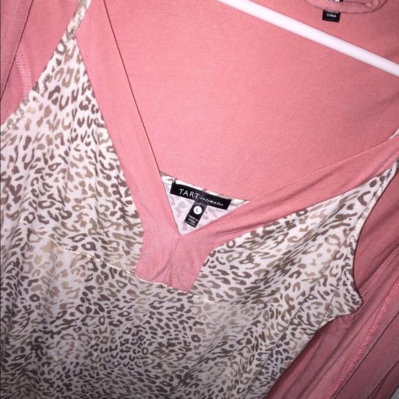 Pj's - Night gown and matching robe 💗