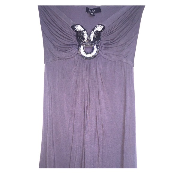 Long sleeveless blouse top w/ crystal accessories