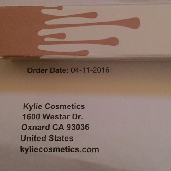 SOLDâźď¸Kylie Cosmetics lipgloss in "Literally" - Picture 3 of 3