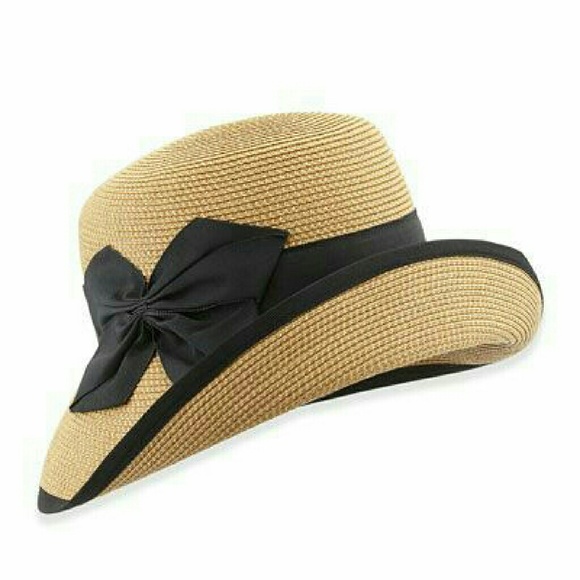 Eric Javits Gwyn Cloche Hat