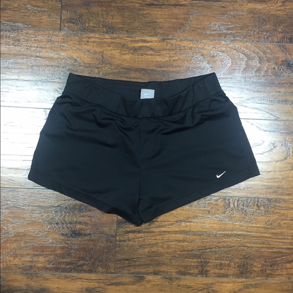 Nike athletic shorts medium