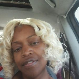 Meet your Posher, Frances