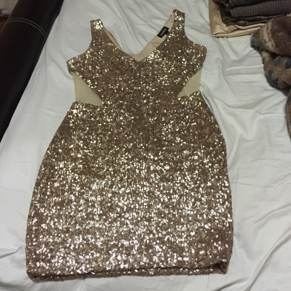 Bebe dress size small sequins gold