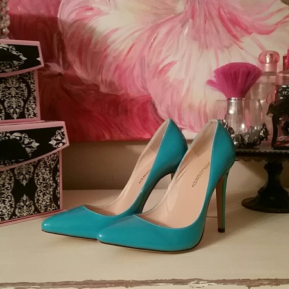 Teal heels