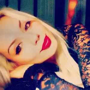 Meet your Posher, Oana-maria