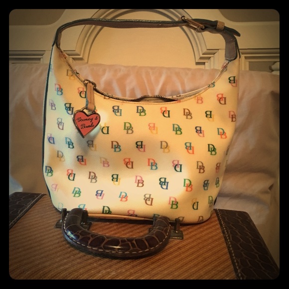 💞Pastel Signature Dooney & Bourke💞
