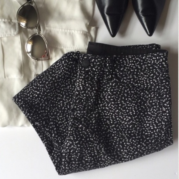 ⭐️Ann Taylor Winter Leopard Slim Fit Jeans