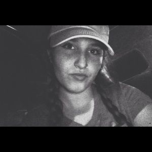 Meet your Posher, Ivie