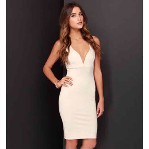 Bodycon white dress