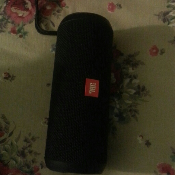 Bluetooth speaker - Picture 3 of 3