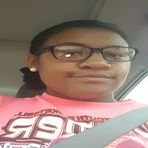 Meet your Posher, Dasia